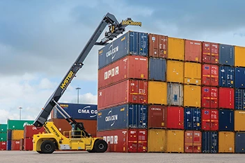 ENGINEER OPTIMIZED FLEETS FOR PORT CHALLENGES