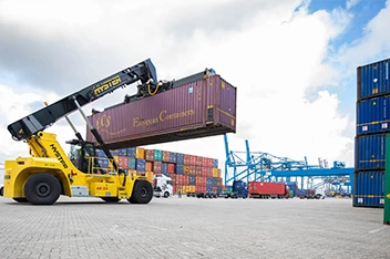 MAXIMALE INZETBAARHEID: 5 TIPS OM CONTAINERTRUCKS IN BEWEGING TE HOUDEN