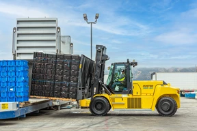 EVALUATING HEAVY-DUTY FORKLIFT ELECTRIFICATION