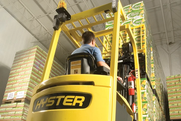 E30-40XN |  AC-POWERED FORKLIFT. OPERATOR-FRIENDLY.