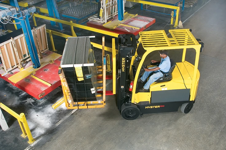AC FORKLIFT FOR HEAVY-DUTY APPLICATIONS | Hyster E80-120XN