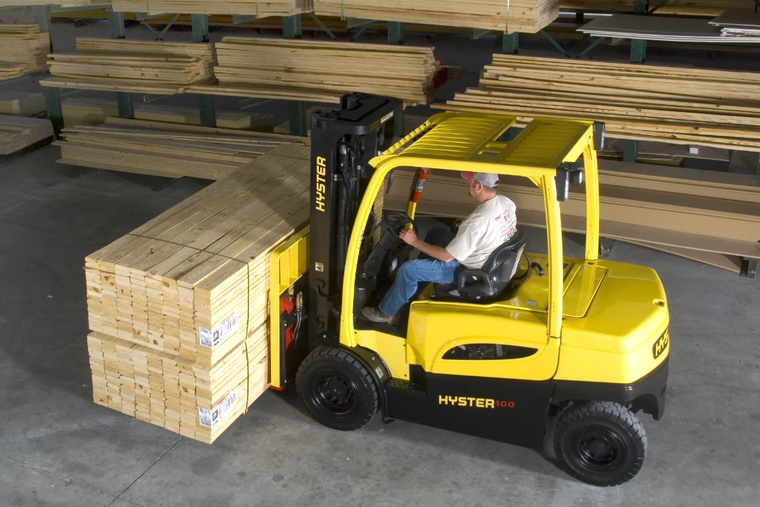 4 WHEEL ELECTRIC FORKLIFT TRUCK PNEUMATIC TIRE | HYSTER  j80-120XN