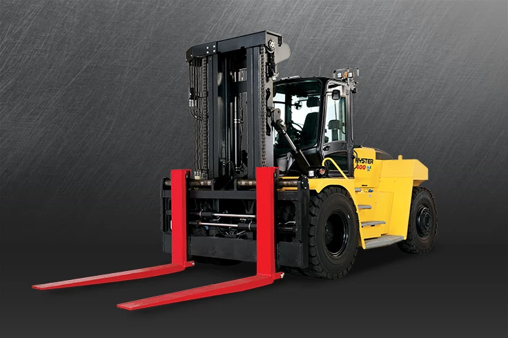 HANDLES TIGHT TURNS AND HEAVY LOADS WITH EASE