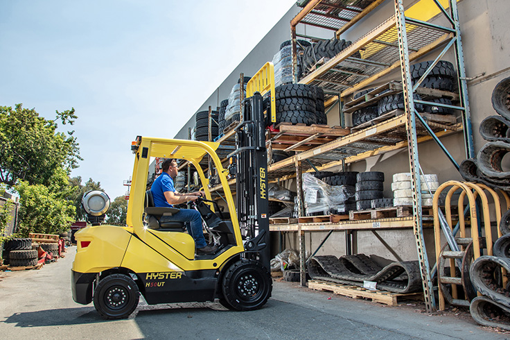 H40-70UT IC Pneumatic Tire Forklift