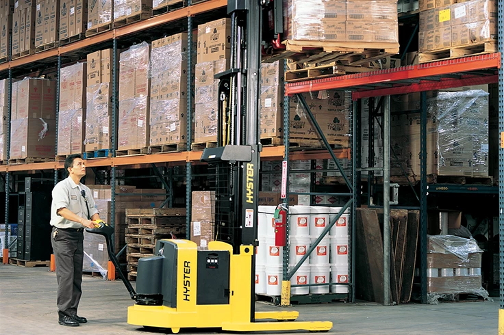 W20-30ZR Walkie Reach Stacker